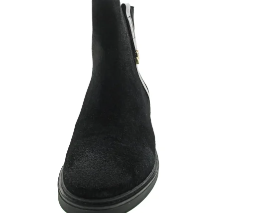 Tommy Hilfiger TH Hardware Suede Flat Bo